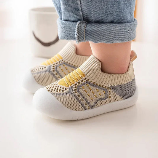 Sapatinhos Antiderrapantes para Bebês - SockShoe