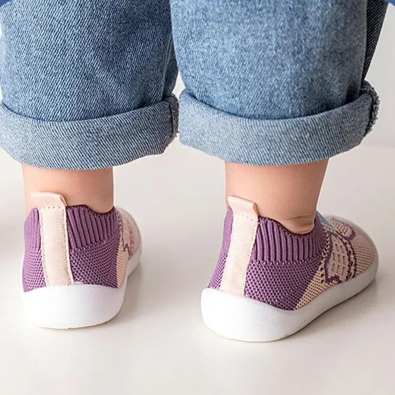 Sapatinhos Antiderrapantes para Bebês - SockShoe